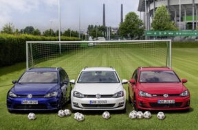 Volkswagen ist bereit für die EM 2016 in Frankreich: Golf Variant im Zeichen der Trikolore