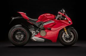 2018-ducati-panigale-v4-first-look-specs-24