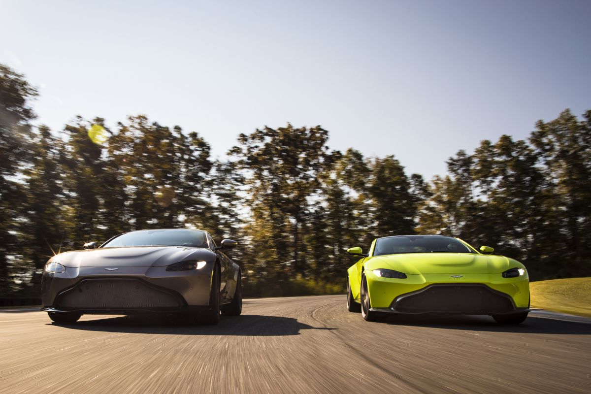 aston-martin-vantage-16