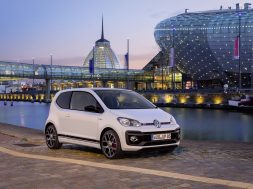 2018-vw-up-gti-13