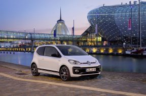 2018-vw-up-gti-13
