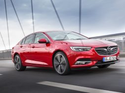 100,000 orders for new Opel Insignia