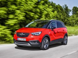 Opel Crossland X named “Best in Class Car 2017”