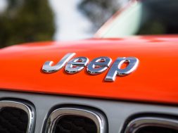 2016-Jeep-Renegade-Limited-39