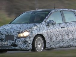 2019-mercedes-b-class-spied-again-in-stuttgart-122920_1