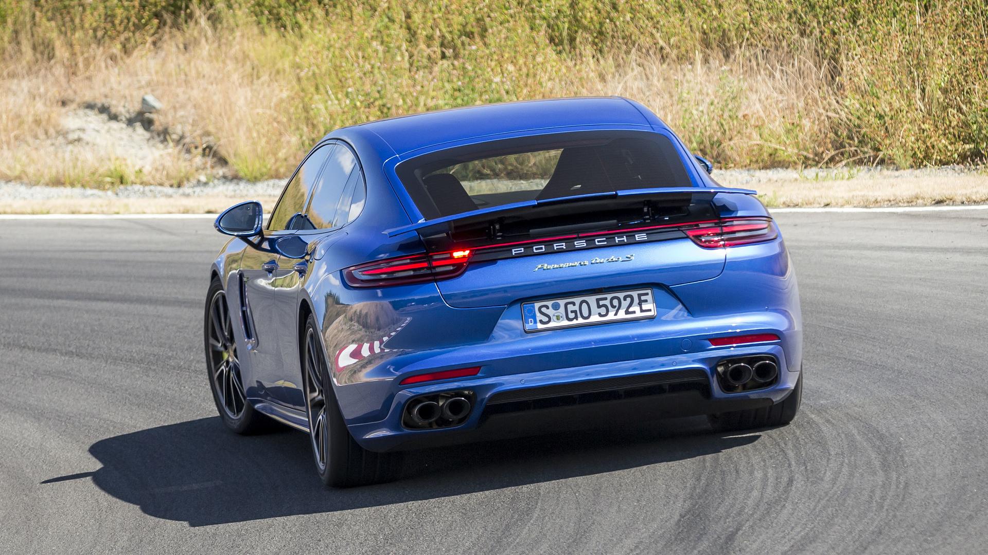 2018 Porsche Panamera Turbo s e Hybrid