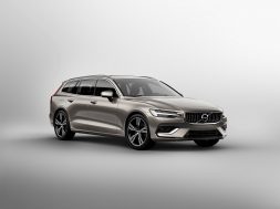 2019-volvo-v60-officially-unveiled-sexy-wagon-gets-to-phev-engines-123718_1