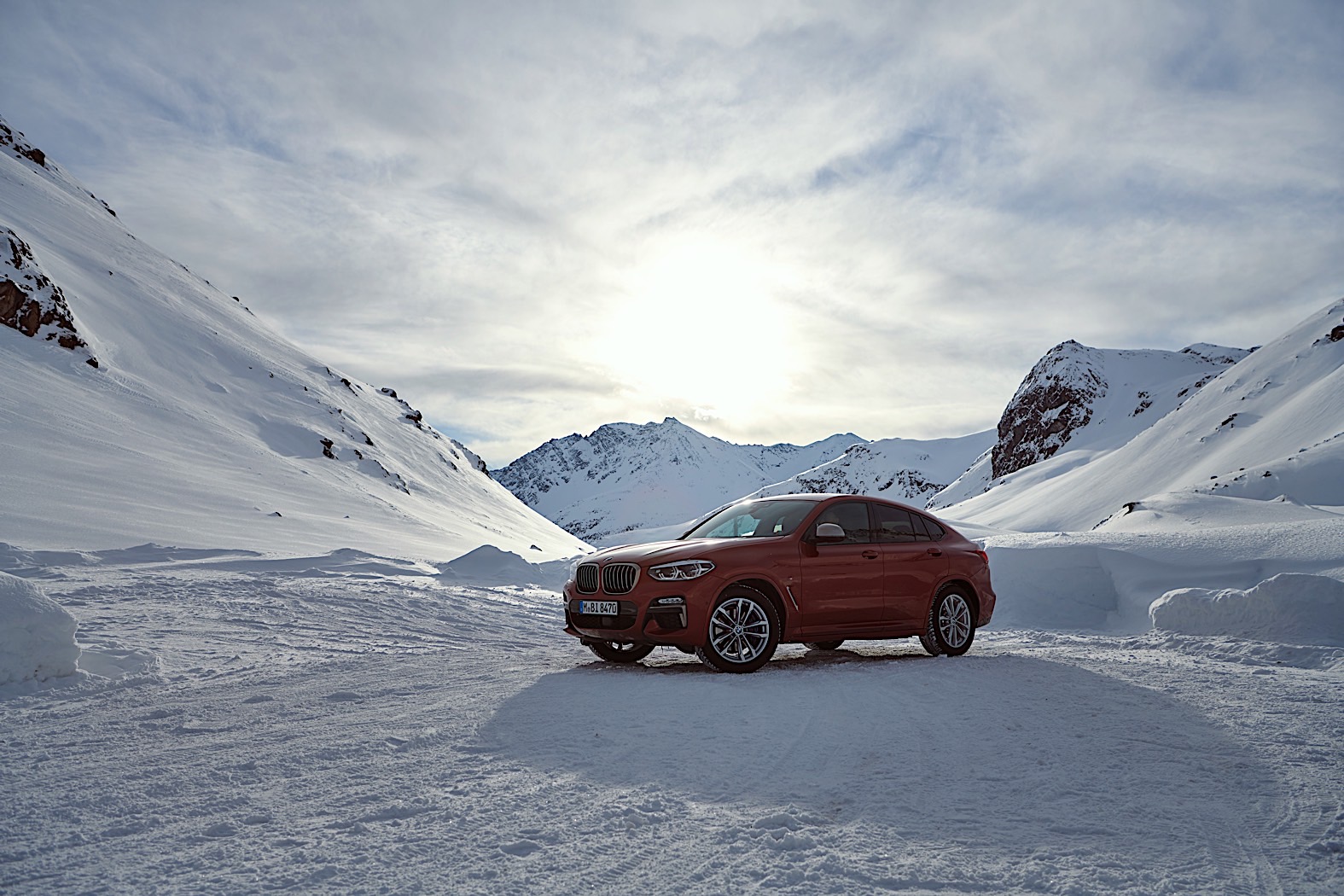 BMW X4 na putu za Ženevu (galerija)