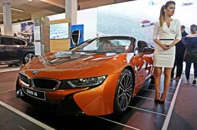bmw i8 roadster