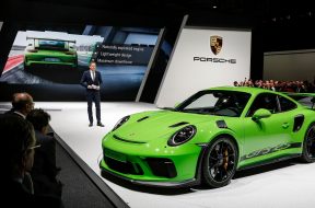 Porsche-911-GT3-RS-21