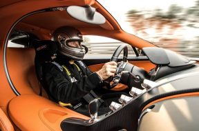 bugatti-ceo-stephan-winkelmann-hits-400-kph-248-mph-in-chiron-123984_1