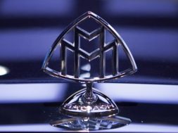 Maybach-badge