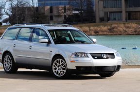 1523662028495d565ef66ew8-right-front-3-quarter-1525199487 (1)