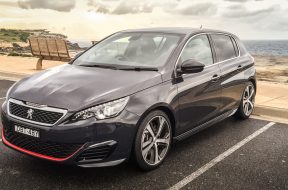 2016-Peugeot-308-GTi-250-LIFESTYLE-13