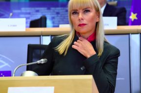 Elzbieta_Bienkowska-879×485