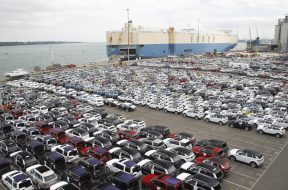 Photographer – Stan PapiorRange Rover Sport  Gray