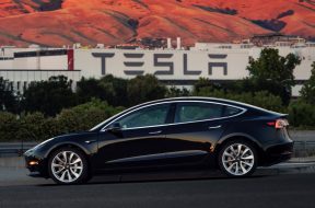 tesla-model-3-dual-motor-awd-performance-starting-production-in-july-2018_3
