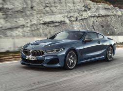 2019-BMW-8-Series-Coupe-17