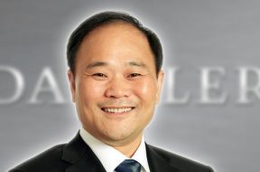 Li-Shufu-Daimler-Geely.jpg.15658255-768×430