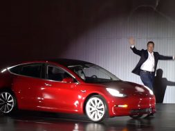 Tesla-Model-3-Event-Musk