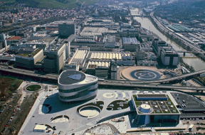 mercedes-benz-werk-untertürkheim (1)