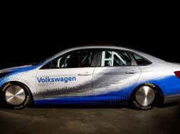 new-volkswagen-jetta-gli-teased-by-bonneville-prepped-land-speed-record-car-126569_1