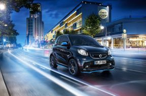 smart-ceo-steps-down-in-comes-katrin-adt-126612_1