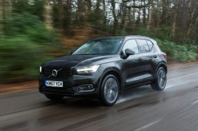 volvo-xc40-rt-2018-1706-intro
