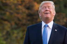 TOPSHOT-US-POLITICS-TRUMP