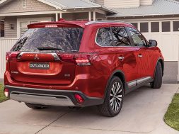 2019-mitsubishi-outlander-2
