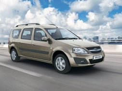 Lada-sales-in-Russia-Largus-800x500_c