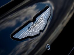 aston_martin_logo_black_background_iphone_car_wallpaper_