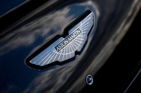 aston_martin_logo_black_background_iphone_car_wallpaper_