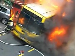 16159-autobus-20gsb-20u-20plamenu