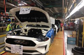 38292930_10217145447730960_6609853487704440832_n