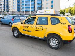 samara-russia-september-yandex-taxi-city-street-samara-russia-yandex-taxi-city-street-samara-russia-100350768
