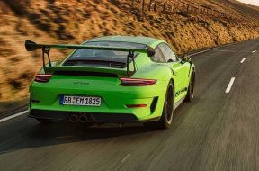 2018-porsche-911-gt3-rs