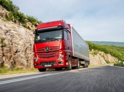 Mercedes-Actros-fotoshowBig-e84c9cdc-1186502