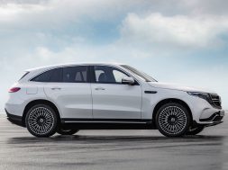 Mercedes-Benz-EQC-2020-1600-0d