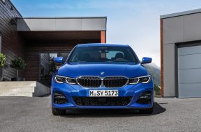 BMW-3-Series-2019-1600-2a