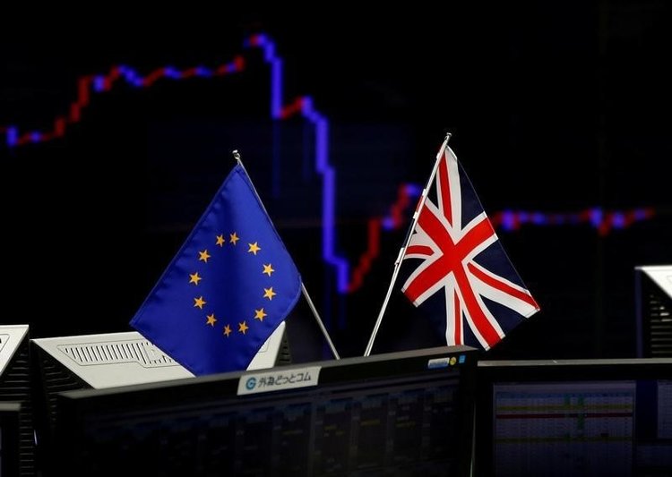 Japanski proizvođači automobila prete napuštanjem britanskih fabrika