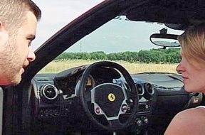 image-1325389-videoposter16-esze-1325389