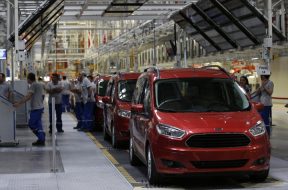 Ford Tourneo Turkey web rtrs