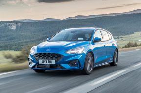 ford-boasts-sales-success-of-new-focus-in-europe-131269_1