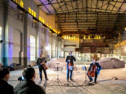 P90329608_highRes_bmw-8-series-media-l-1024×682