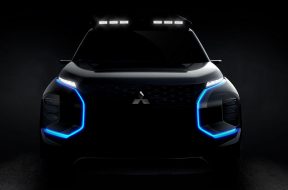 mitsubishiengelbergtourer1