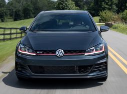 2019 Volkswagen GTI (2)