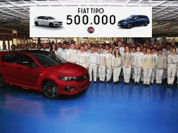 500000th-fiat-tipo-rolls-off-the-production-line-132636_1