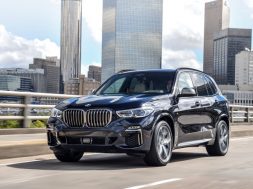 image-1353009-860_poster_16x9-liia-1353009