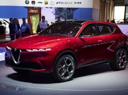 190305_AlfaRomeo_stand_05b